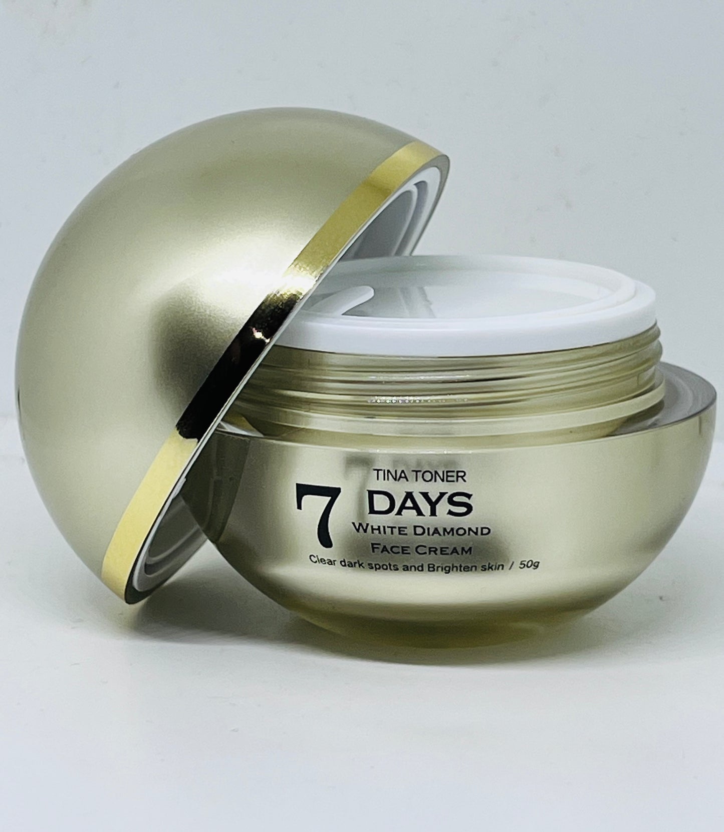 7 Days with under eye pen White Brightening Moisturizer