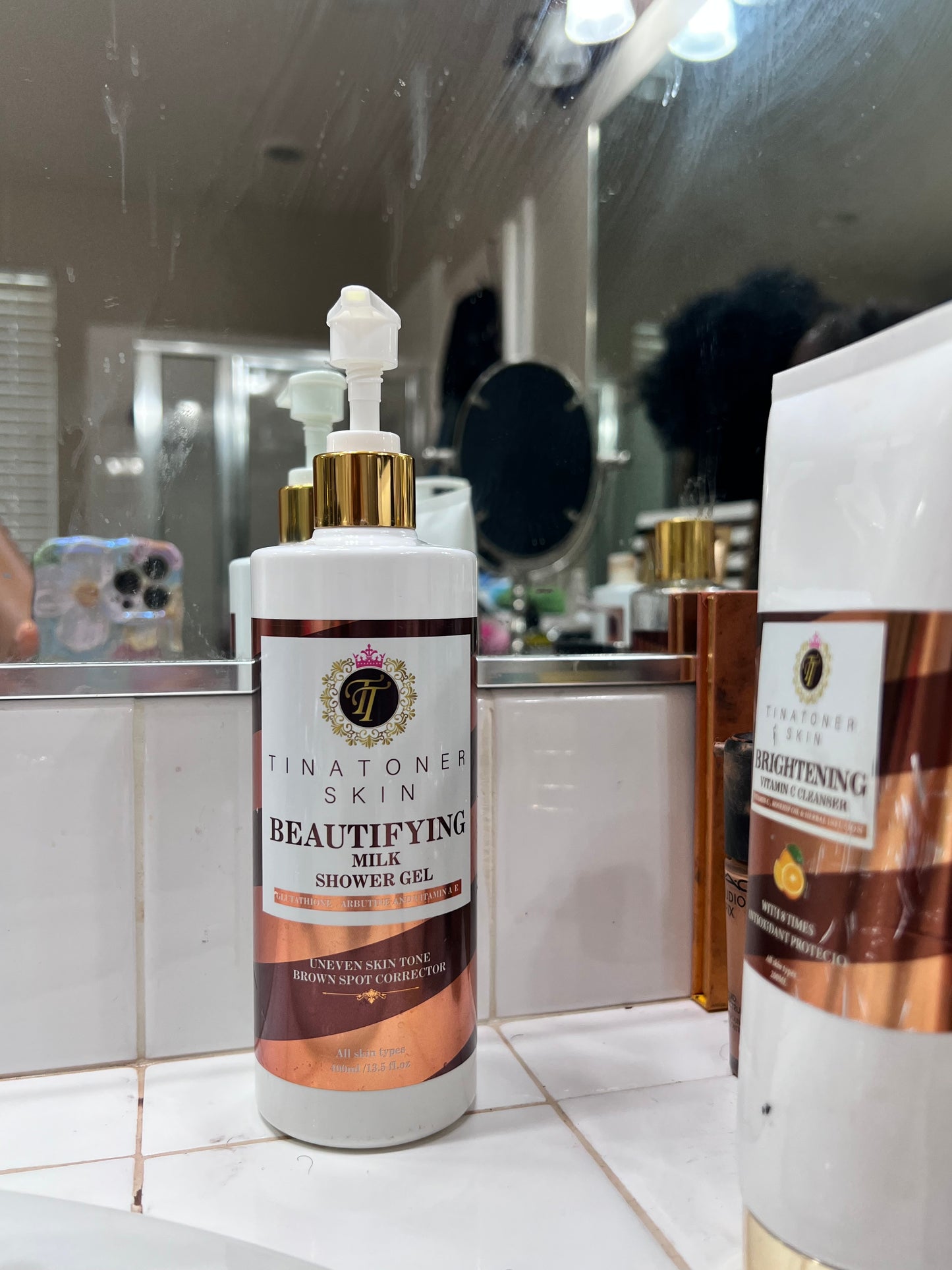 Beautifying body wash milk with glutathione 16 oz