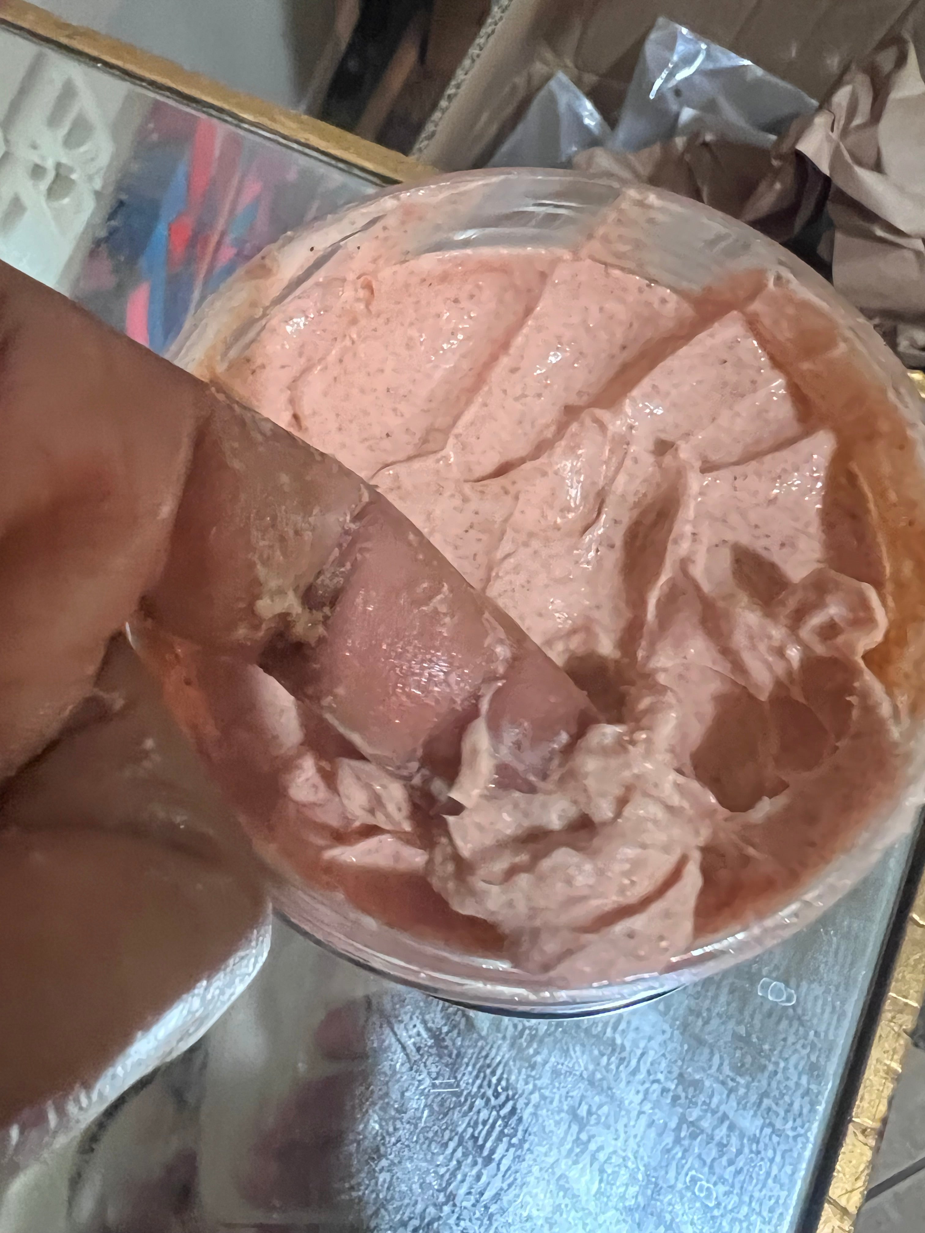 BERRY BRIGHT SCRUB   WITH PAPAYA AND TOMATOES scrub