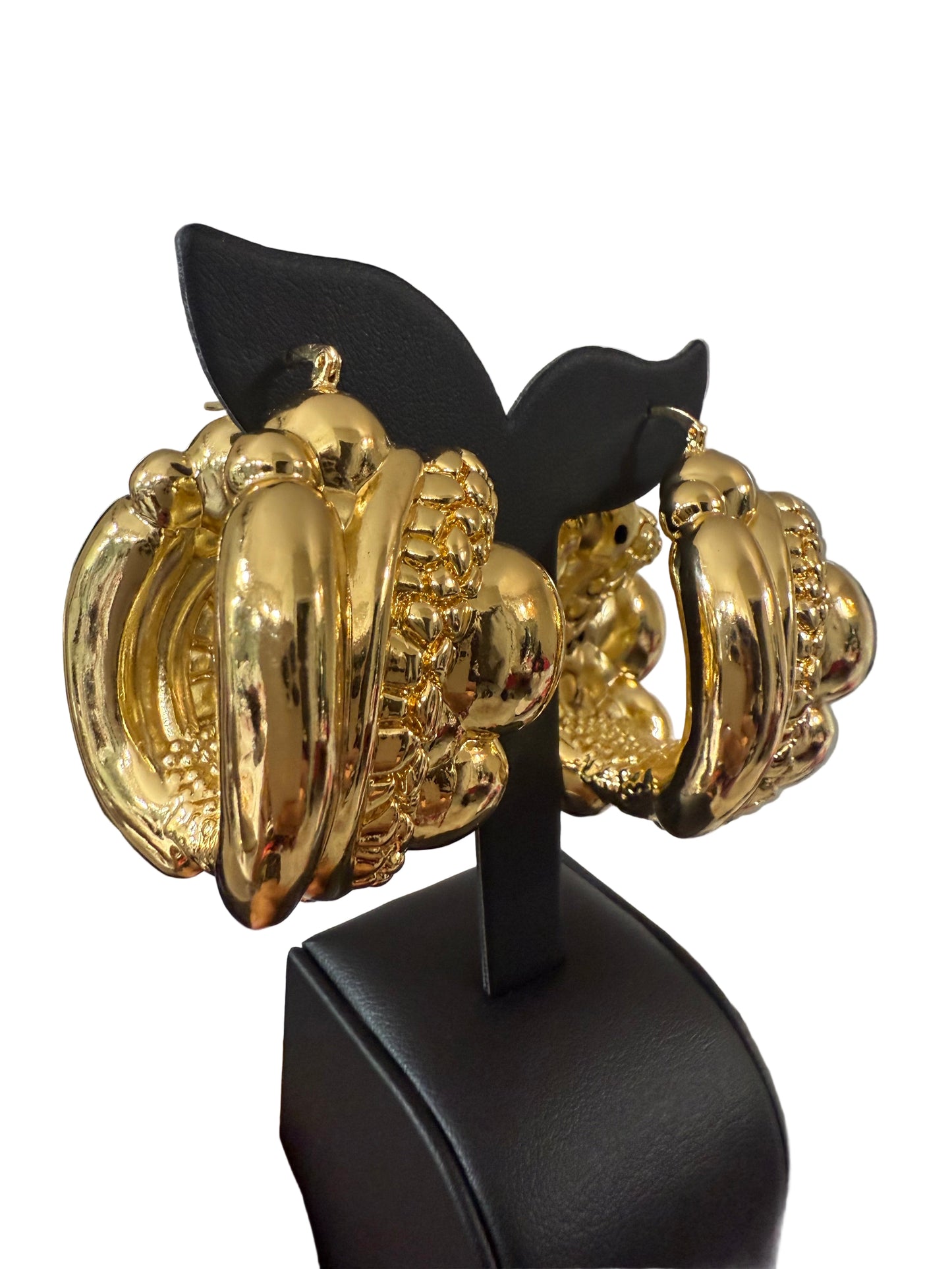 Round Gold plated. Bold earring