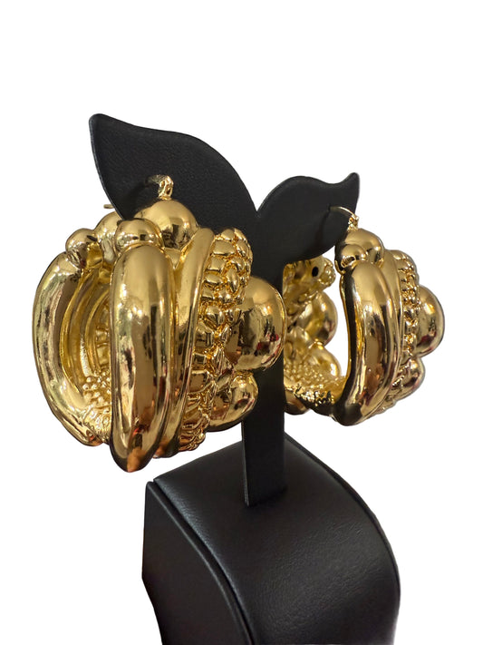 Round Gold plated. Bold earring